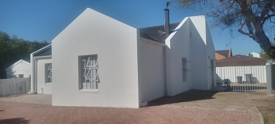 To Let 3 Bedroom Property for Rent in Table View Western Cape